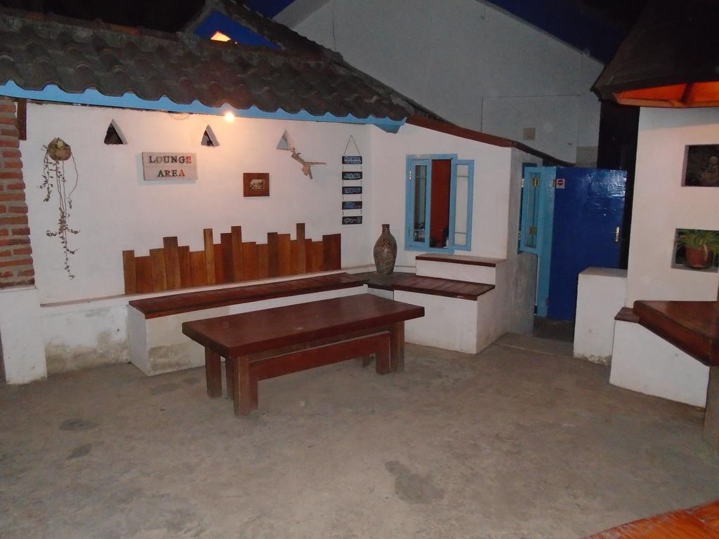 La Casa Homestay Senggigi Dış mekan fotoğraf