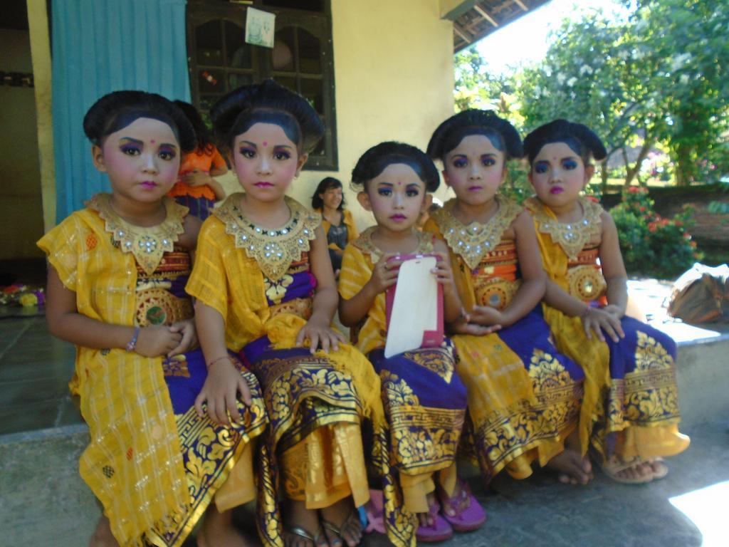 La Casa Homestay Senggigi Dış mekan fotoğraf