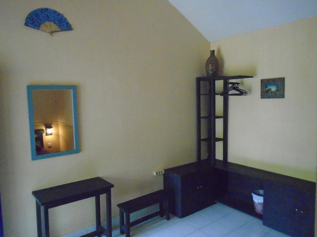La Casa Homestay Senggigi Dış mekan fotoğraf