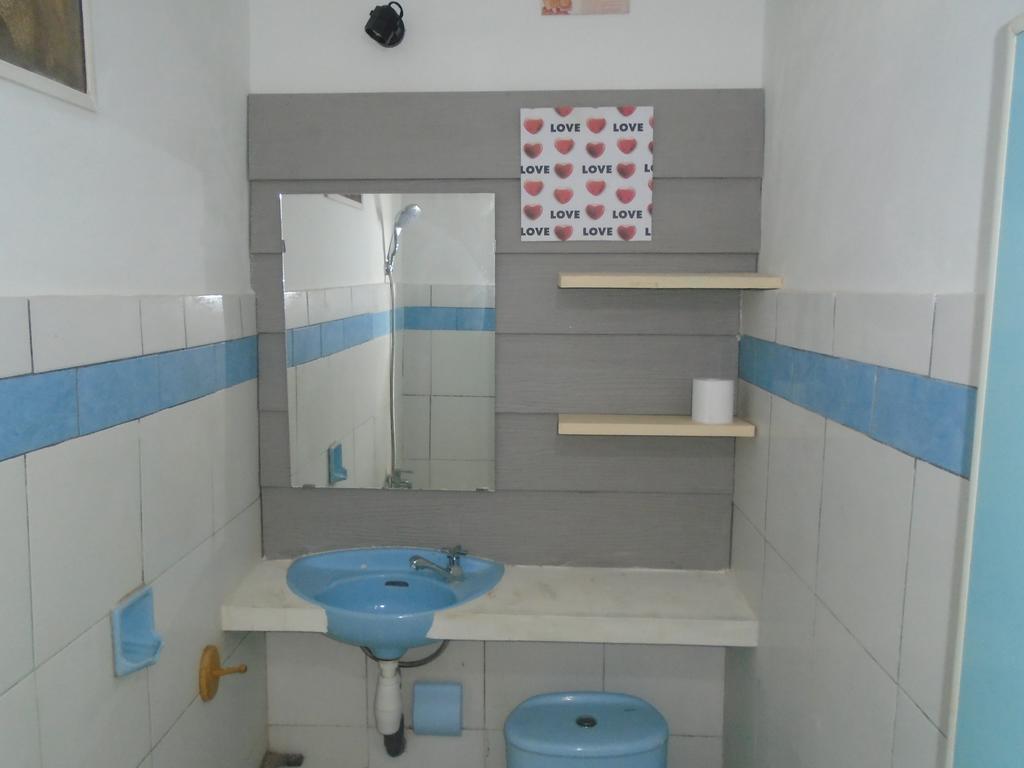 La Casa Homestay Senggigi Dış mekan fotoğraf