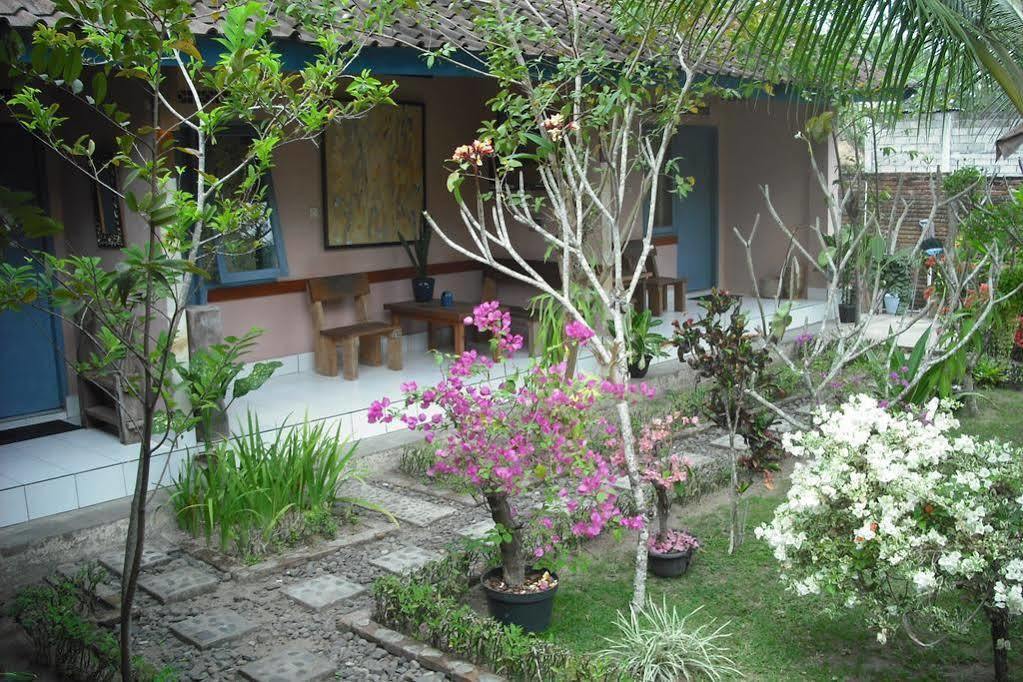 La Casa Homestay Senggigi Dış mekan fotoğraf