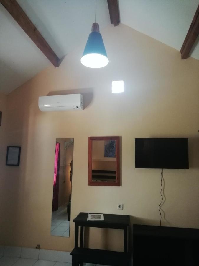La Casa Homestay Senggigi Dış mekan fotoğraf